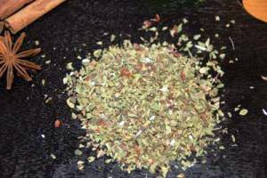 Use authentic herbs and spices to prepare the pizza seasoning. PIzza Seasoning